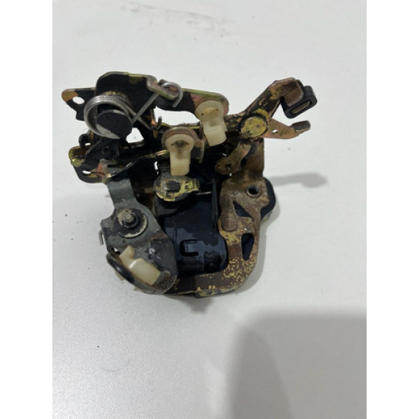 Fechadura Porta Traseira Esquerda Mecânica Omega 93 Á 98 