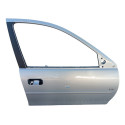 Porta Dianteira Direita Corsa Classic Ls 2011 A 2016 Prata Dianteira Direito Prata