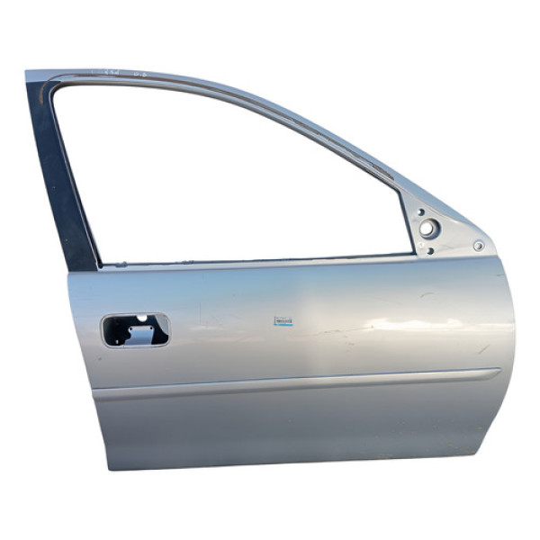 Porta Dianteira Direita Corsa Classic Ls 2011 A 2016 Prata Dianteira Direita Prata