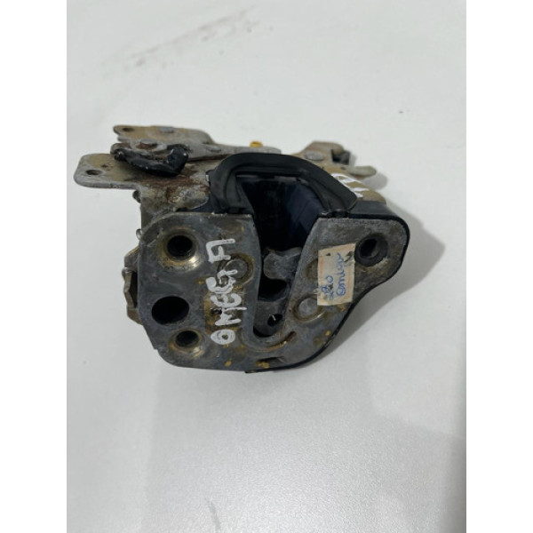 Fechadura Da Porta Traseira Direita Mecanica Omega 93 Á 98 