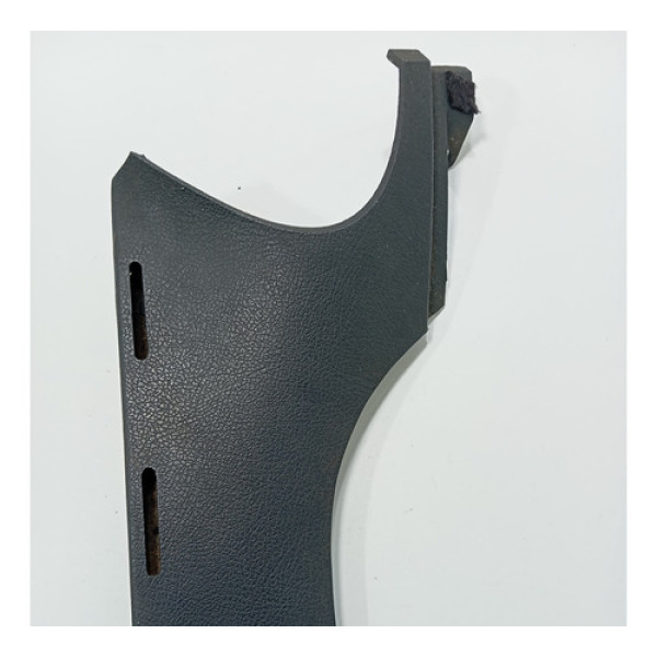 Acabamento Inferior Esquerdo Painel Zafira 